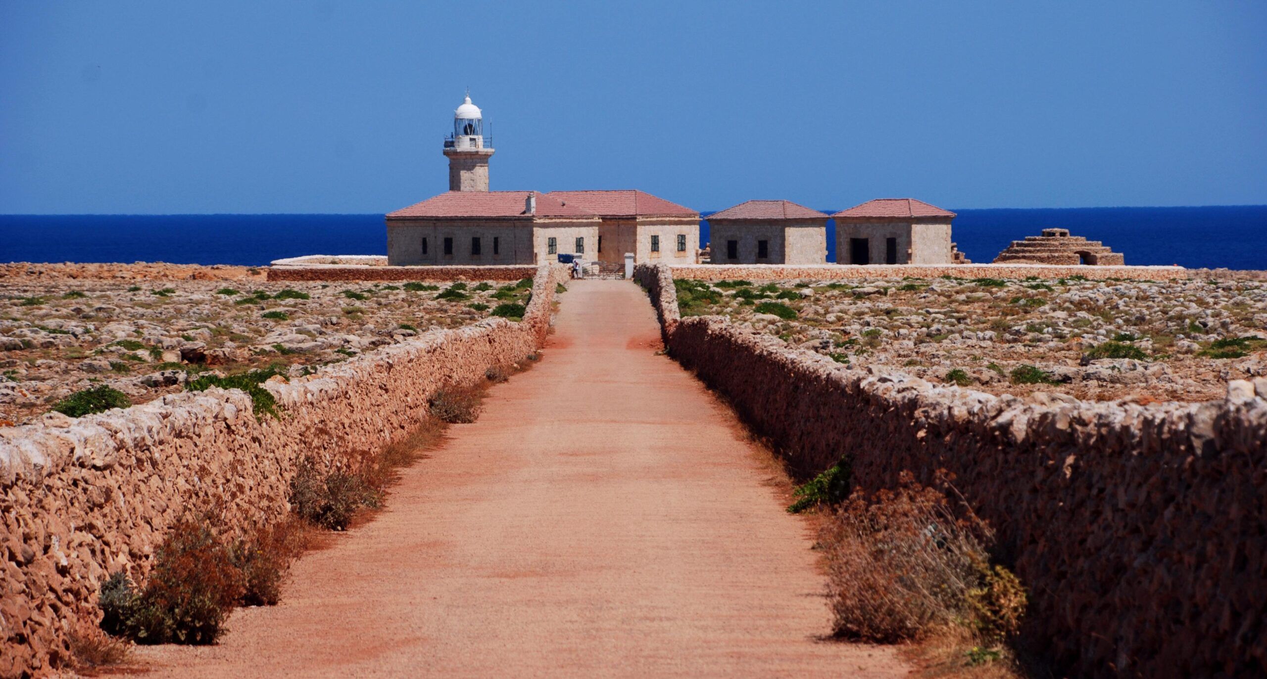 Aprovecha el buen tiempo en Menorca: ¡Descubre la Isla en bicicleta con Velos Joan!